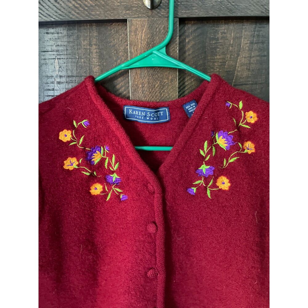 Vintage Karen Scott Pure Wool Embroidered Floral Sweater Vest L-M - Picture 3 of 5